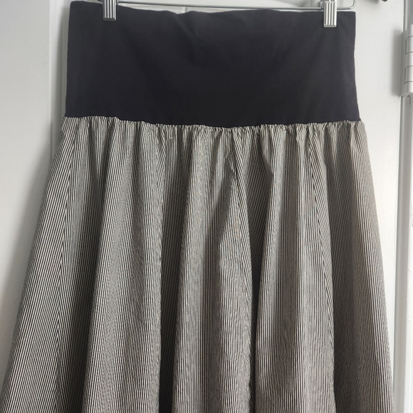 Solitaire Los Angeles Striped Skirt Size Medium - Picture 4 of 14